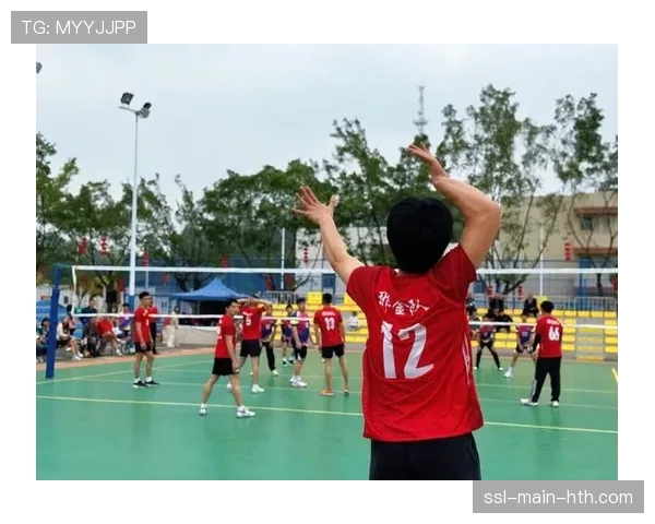 三合镇男子九人排球赛决赛四场关键赛程依次上演,亮点纷呈 三合镇男子九人排球赛决赛四场关键赛程依次上演,亮点纷呈